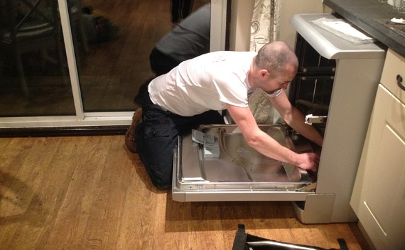 Dishwasher leaks repairs in Dubai